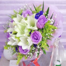 6 Lily & 6 Purple Roses Handbouquet