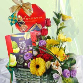 Fresh Flowers & Chocolates Gift Basket