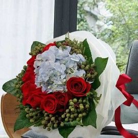Hydrangeas & Roses Bouquet (Need 2 Days Advance Order)