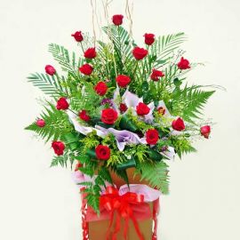 24 red roses arrangement 6 feet height