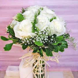 12 White Roses Bridal Bouquet 