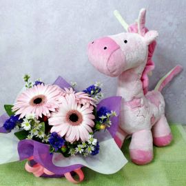 Musical Giraffe Plush Toy with 3 Pink Gerberas Standing Bouquet 