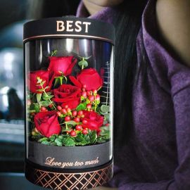 6 Red Roses Arranged In Cylinder Gift Box