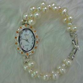 Pearl Color Bracelet Watch Simple Elegant