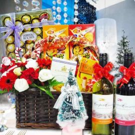 Christmas Wines Hamper Delivery